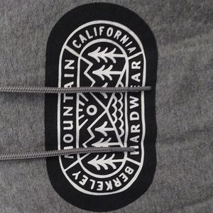 Mountain hardwear hoodie